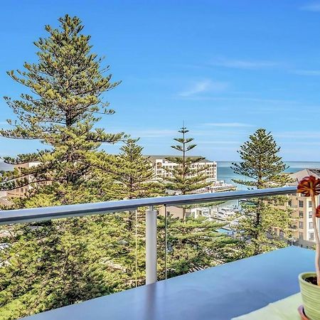 Waterfront Resort-Style Living At Glenelg Beach Adelaide Eksteriør bilde