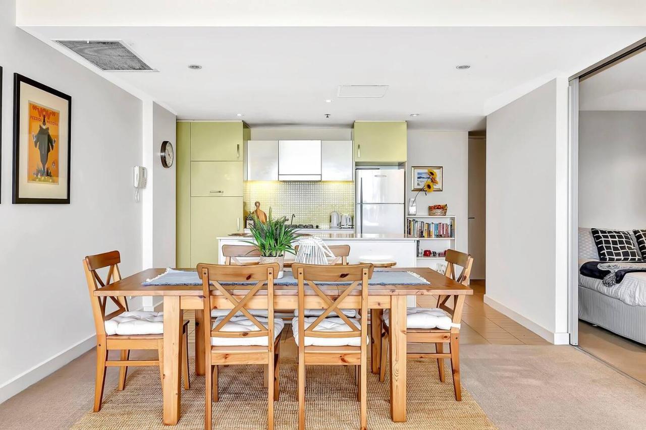 Waterfront Resort-Style Living At Glenelg Beach Adelaide Eksteriør bilde