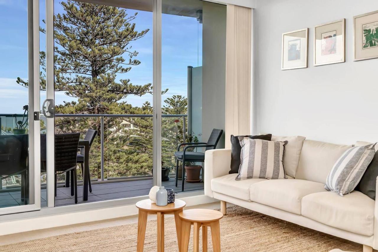 Waterfront Resort-Style Living At Glenelg Beach Adelaide Eksteriør bilde