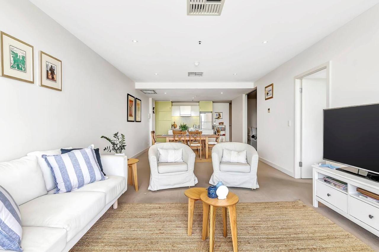 Waterfront Resort-Style Living At Glenelg Beach Adelaide Eksteriør bilde